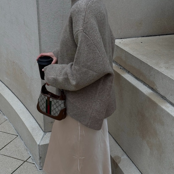 Zara sweater - Picture 4 of 5